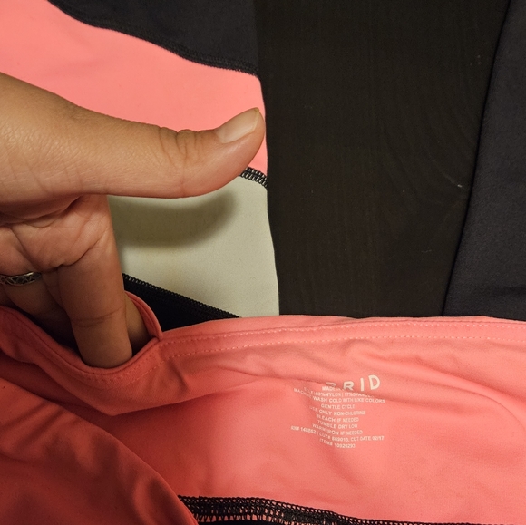 Torrid Black Colorblock Cropped Active Legging - Picture 6 of 9